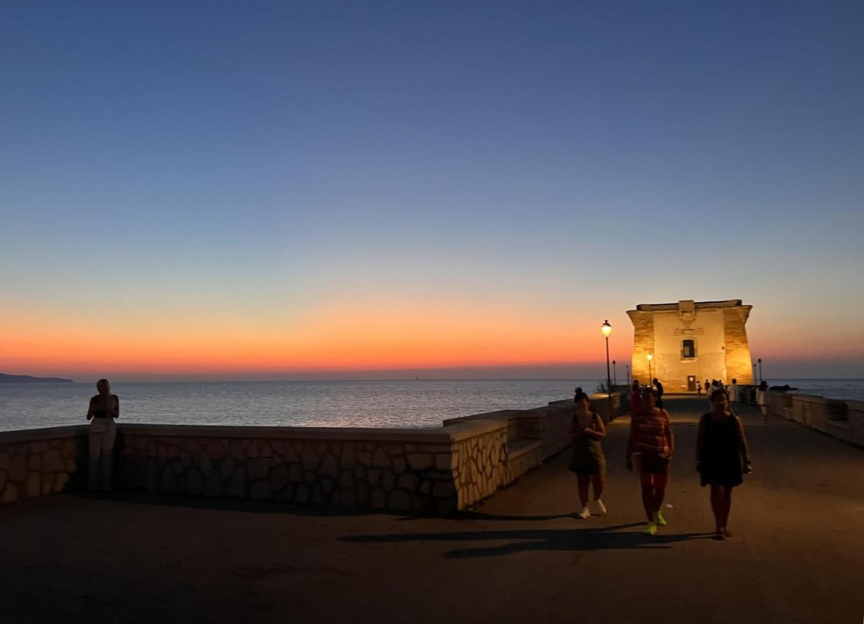 Attico Vista Mare Trapani Apartment ภายนอก รูปภาพ