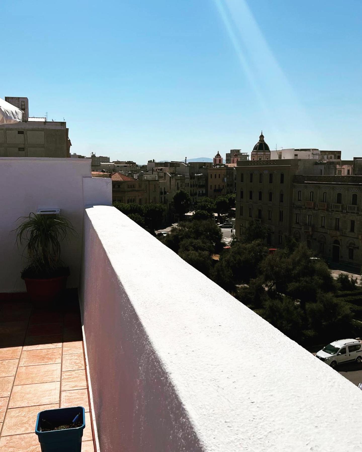 Attico Vista Mare Trapani Apartment ภายนอก รูปภาพ