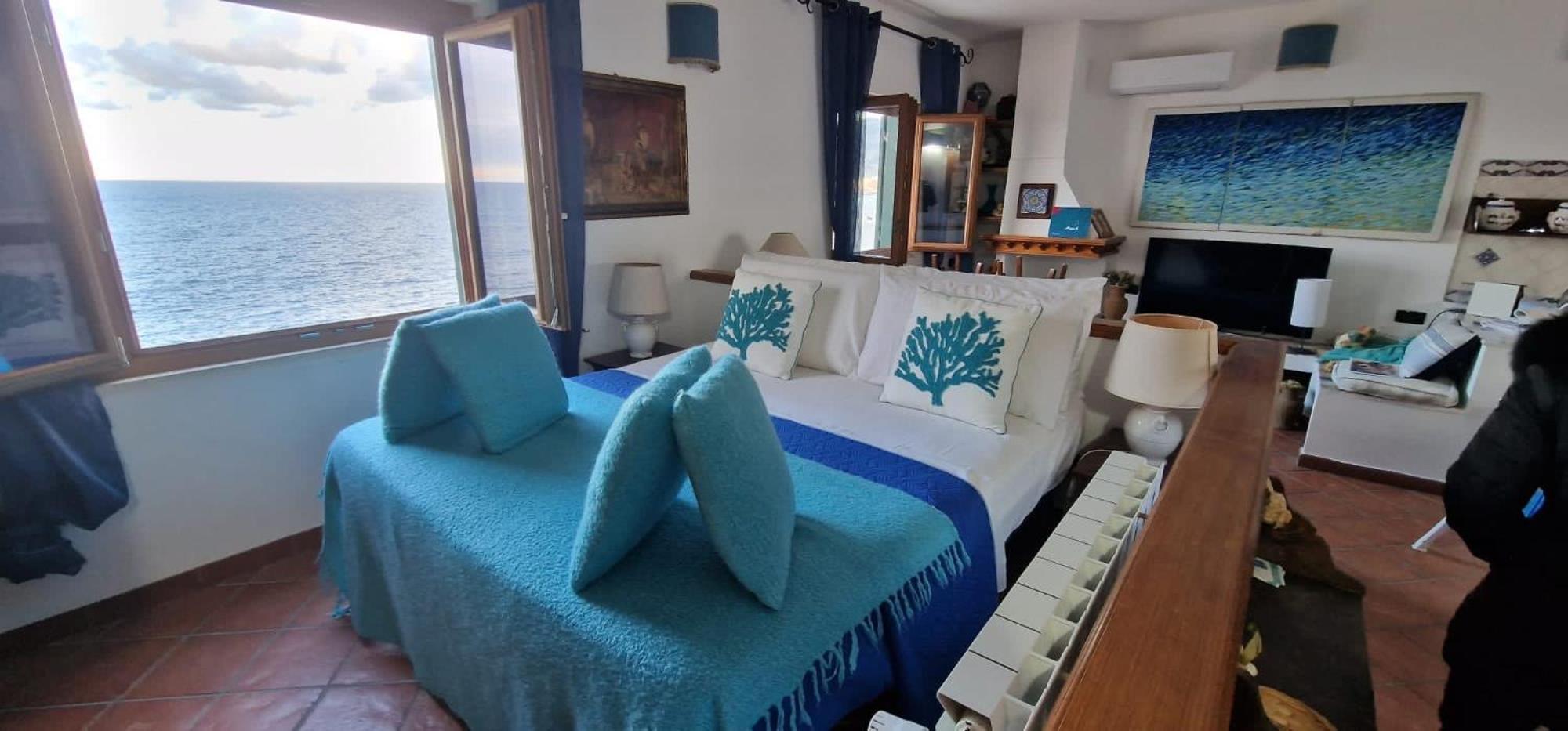 Attico Vista Mare Trapani Apartment ภายนอก รูปภาพ
