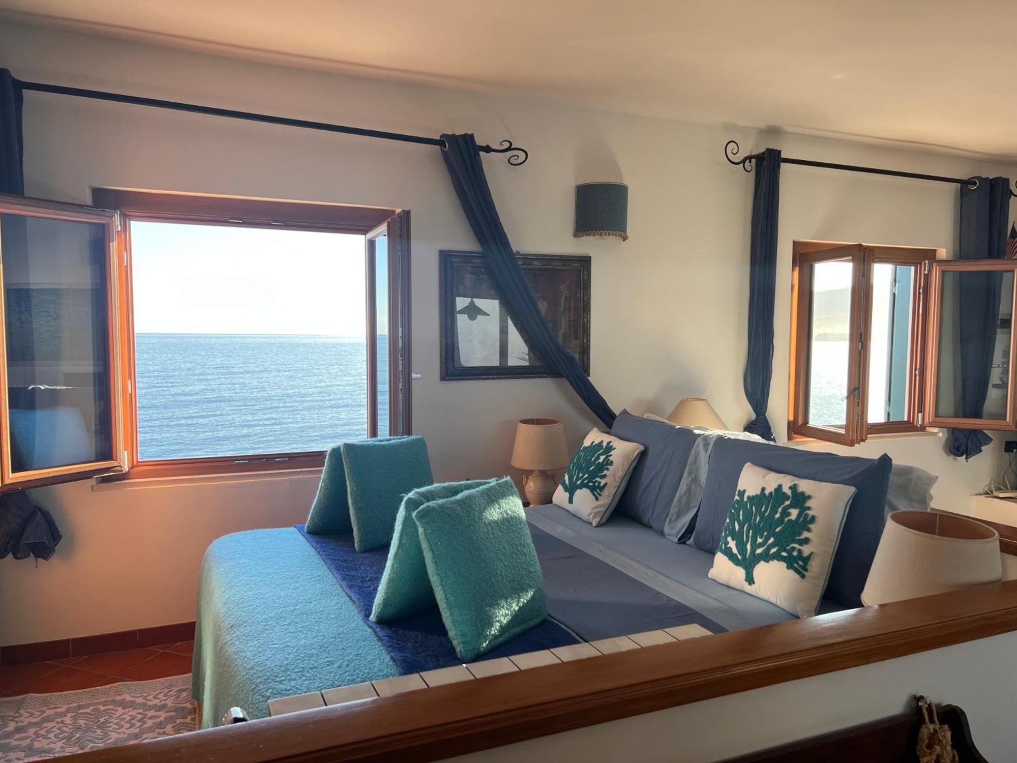 Attico Vista Mare Trapani Apartment ภายนอก รูปภาพ