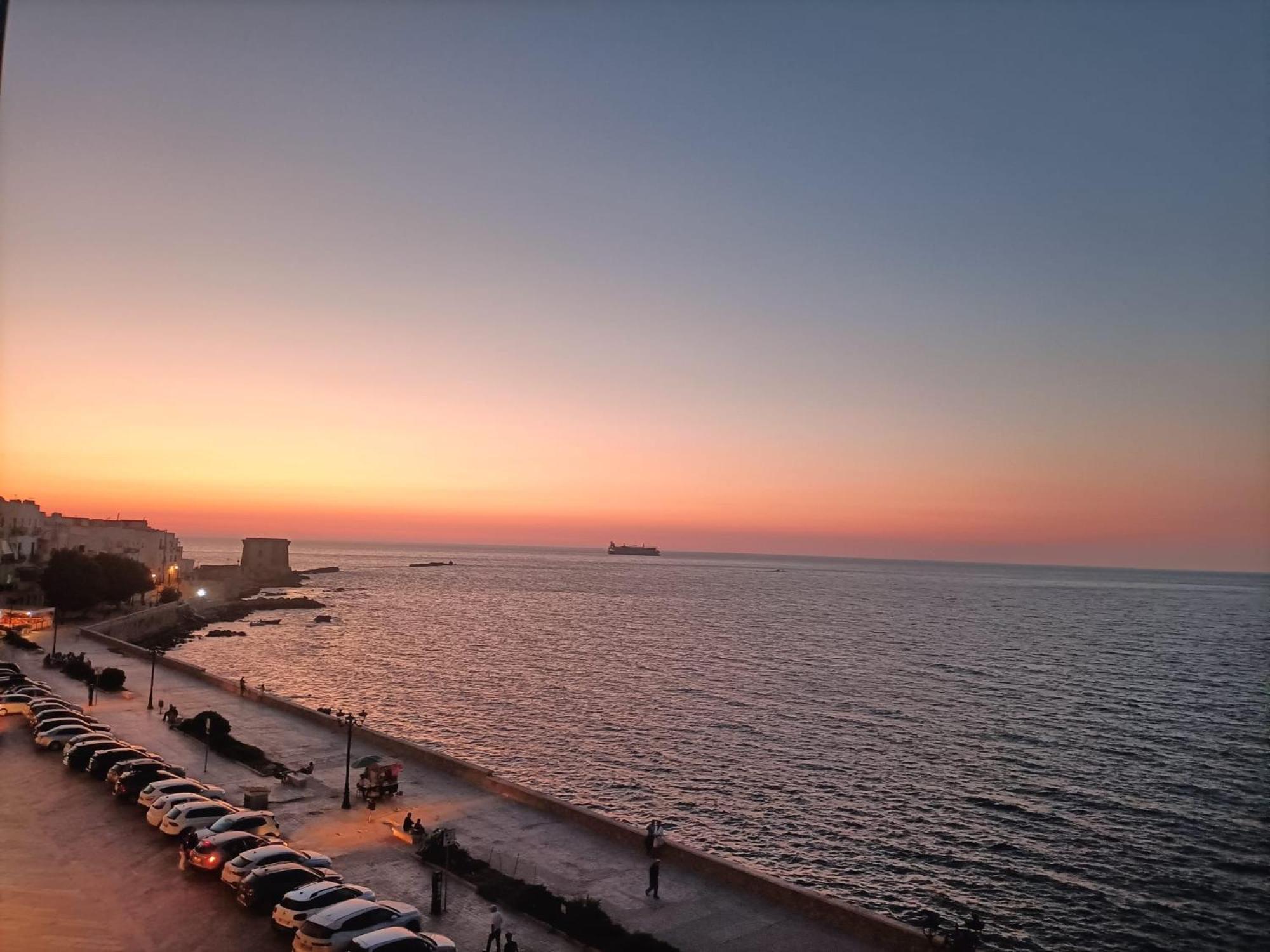 Attico Vista Mare Trapani Apartment ภายนอก รูปภาพ